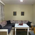 Laci * Tirana