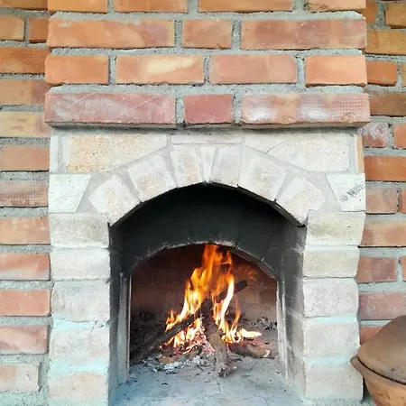 Laci * Τίρανα
